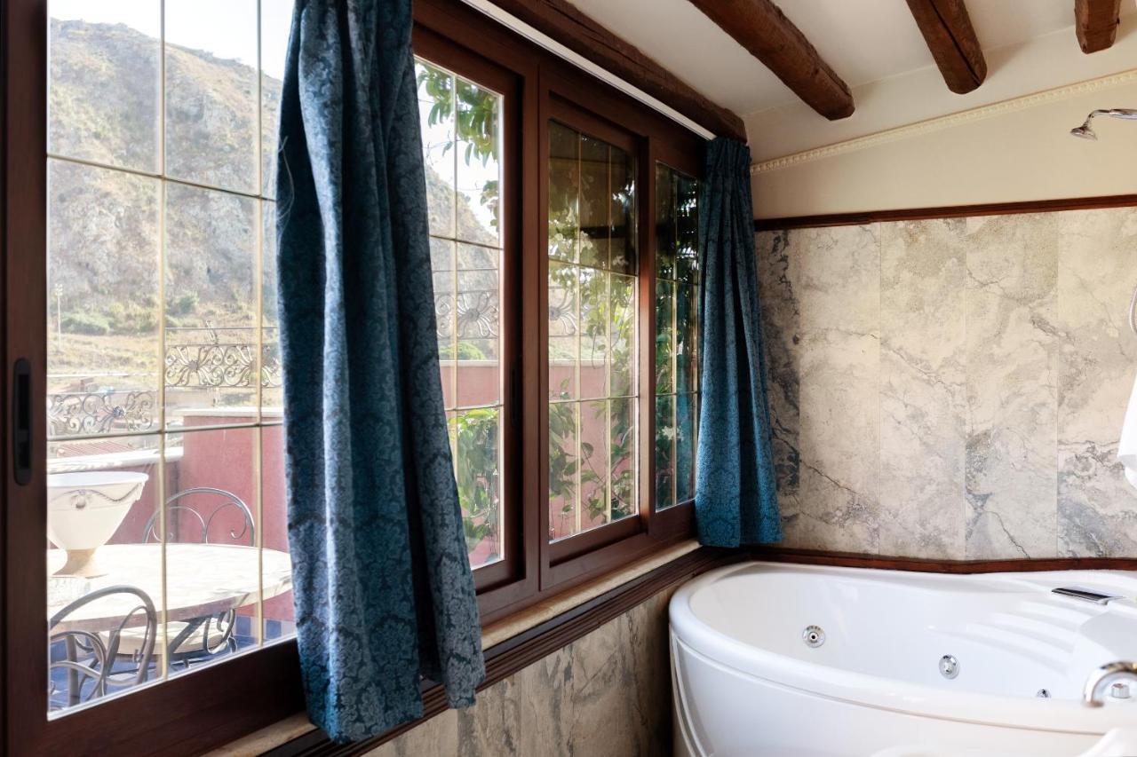 Relais Briuccia E Ristorante Capitolo Primo Hotell Montallegro Exteriör bild
